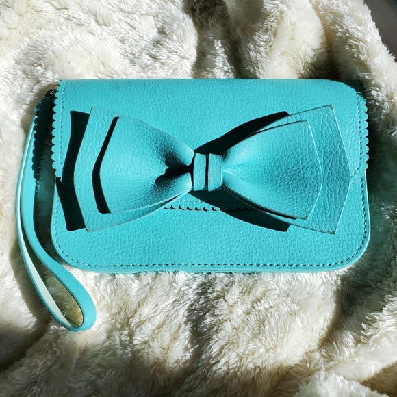 Kate Spade Tegan wallet/wristlet - Picture 1 of 5